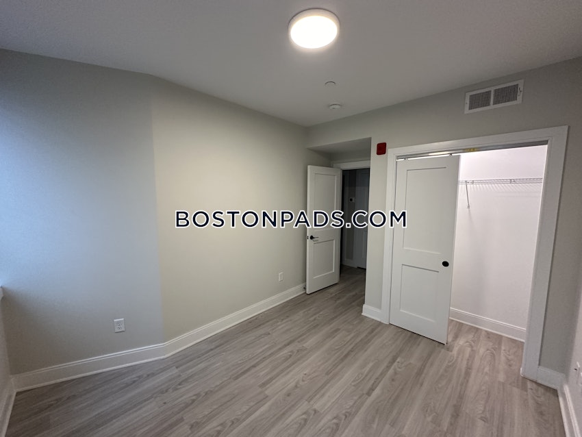 BOSTON - DOWNTOWN - 5 Beds, 3 Baths - Image 10
