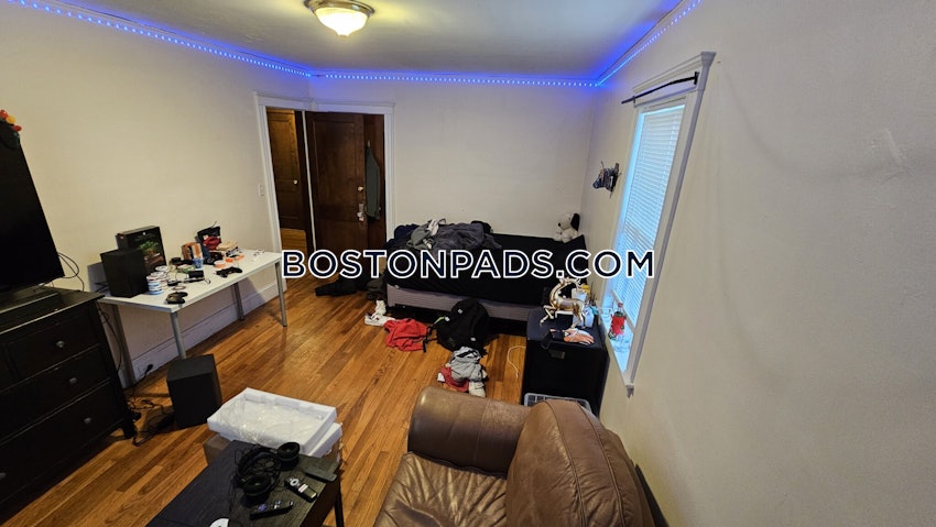 BOSTON - BRIGHTON - BOSTON COLLEGE - 7 Beds, 3 Baths - Image 12