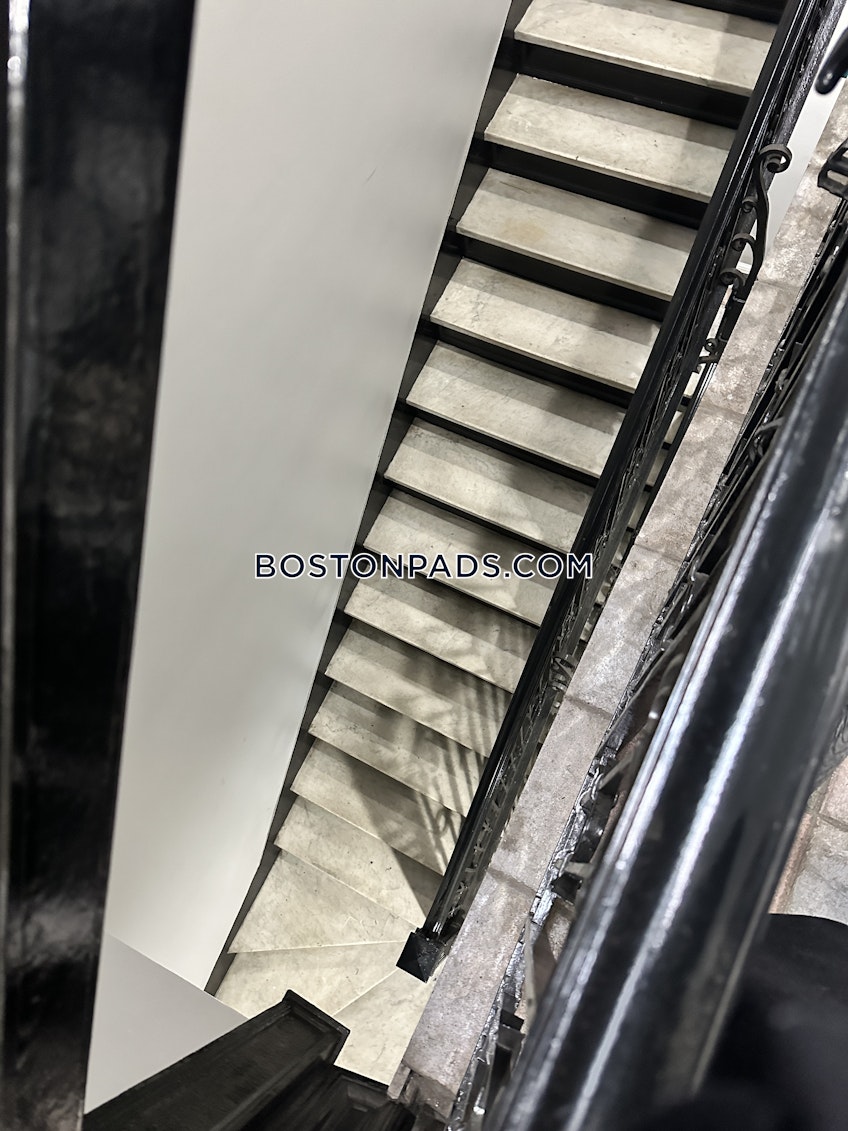 Boston - $3,000+ /month