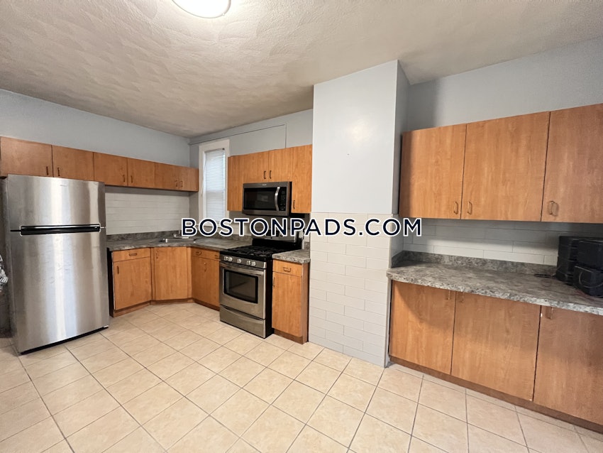 BOSTON - EAST BOSTON - BREMEN ST. PARK/AIRPORT STATION - 2 Beds, 2 Baths - Image 13