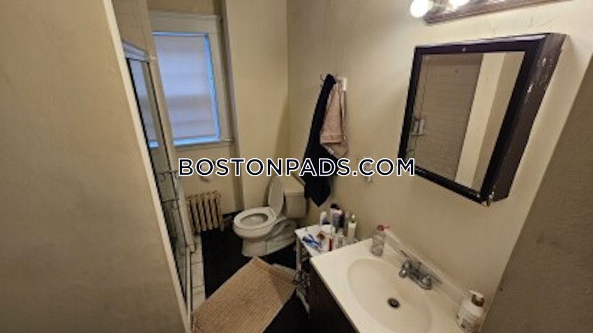 BOSTON - BRIGHTON - BOSTON COLLEGE - 4 Beds, 2 Baths - Image 13