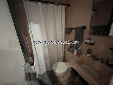 Boston - 0 Beds, 1 Baths