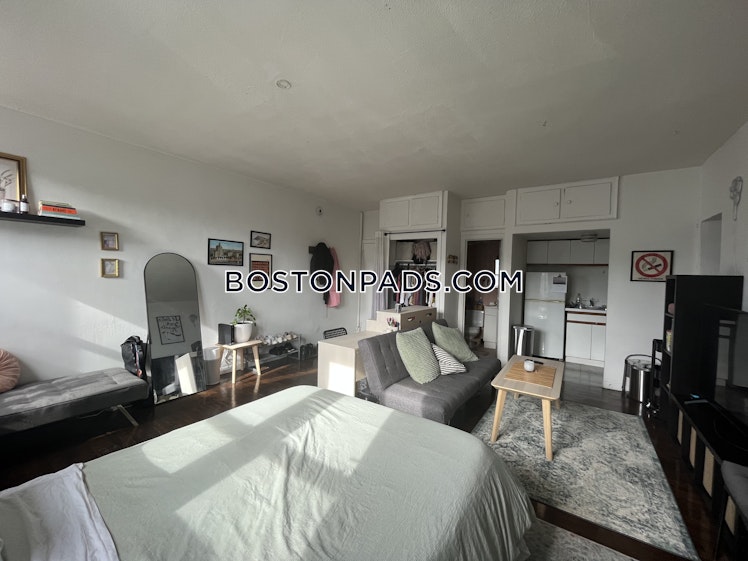 Brighton Ave., Boston