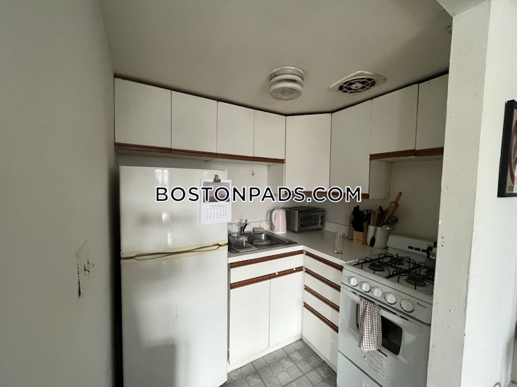 Brighton Ave., Boston