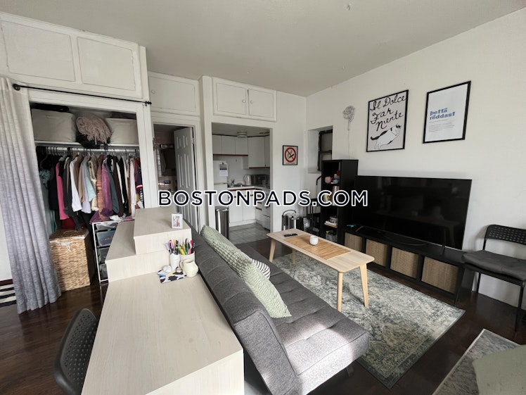 Brighton Ave., Boston