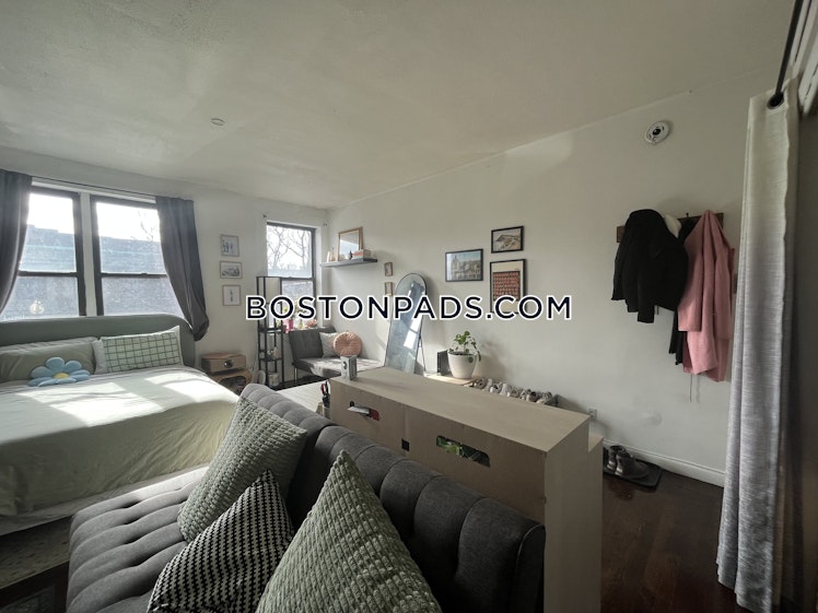 Brighton Ave., Boston