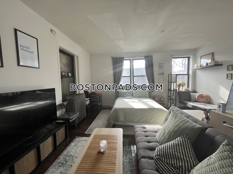 Brighton Ave., Boston