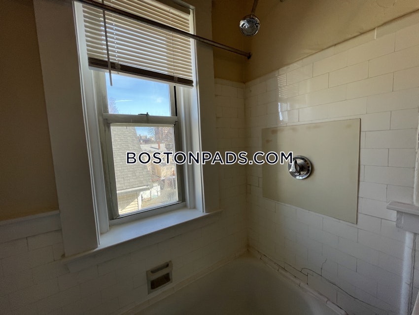 MALDEN - 1 Bed, 1 Bath - Image 30