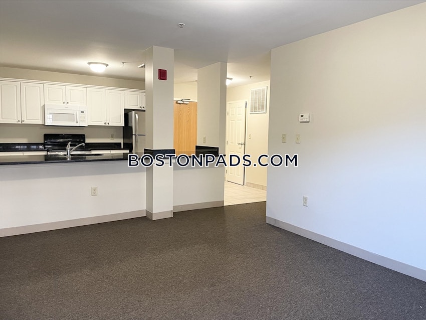 MALDEN - 2 Beds, 2 Baths - Image 5