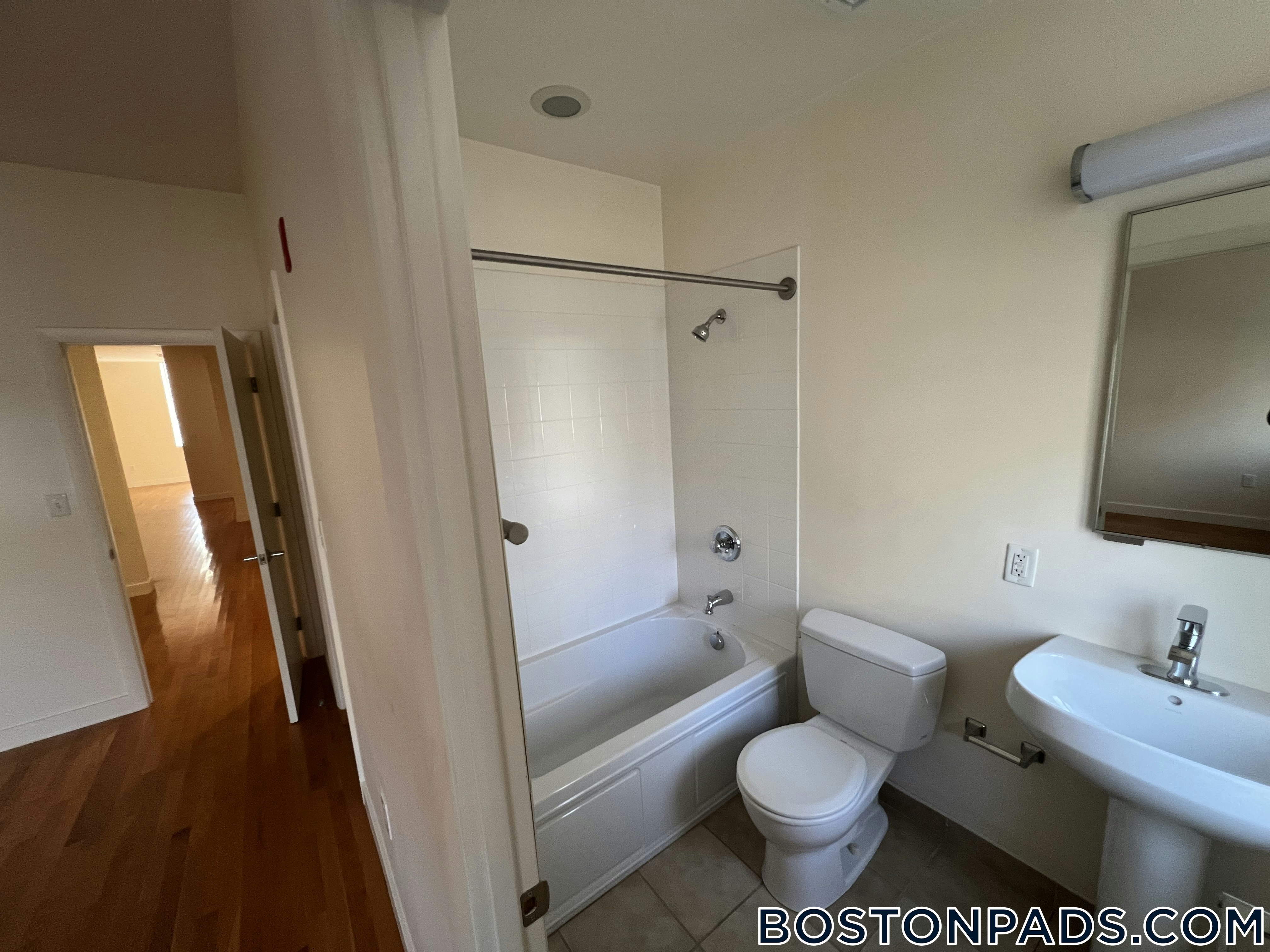 Dorchester Apartment for rent 2 Bedrooms 2 Baths Boston - $2,300