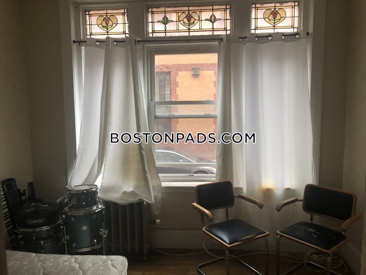 Hemenway St., Boston