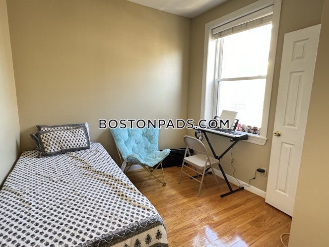 Boston - $2,995+ /mo