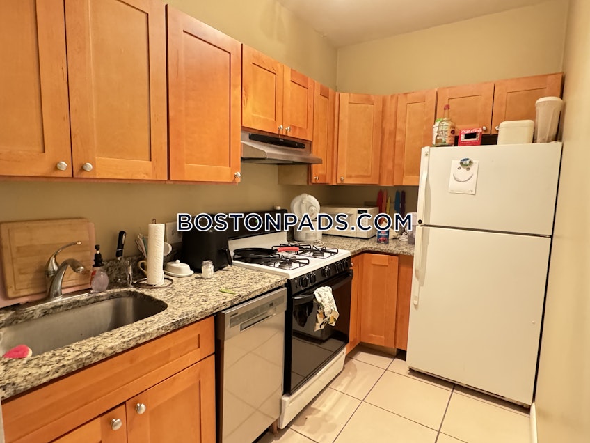 Boston - $2,995+ /month