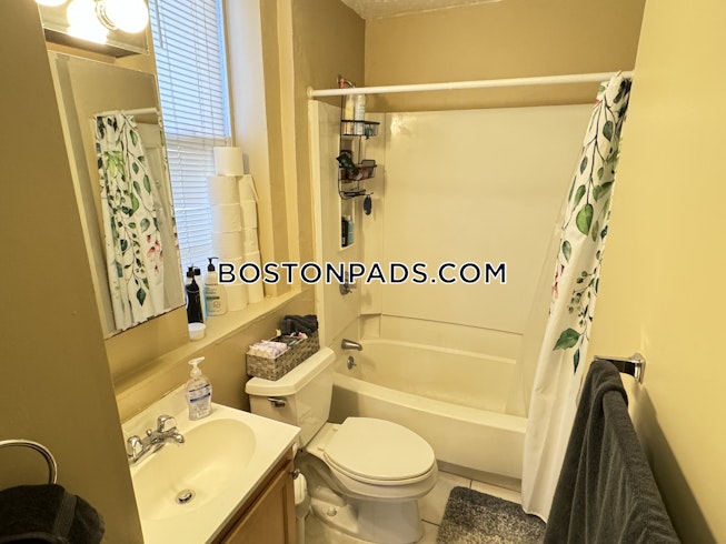 Boston - $2,995+ /mo