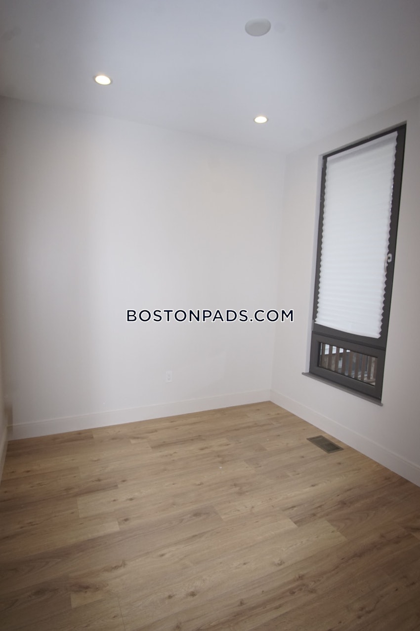 BOSTON - DORCHESTER/SOUTH BOSTON BORDER - 5 Beds, 3 Baths - Image 28