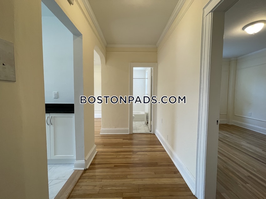 BOSTON - BRIGHTON - CLEVELAND CIRCLE - 1 Bed, 1 Bath - Image 8