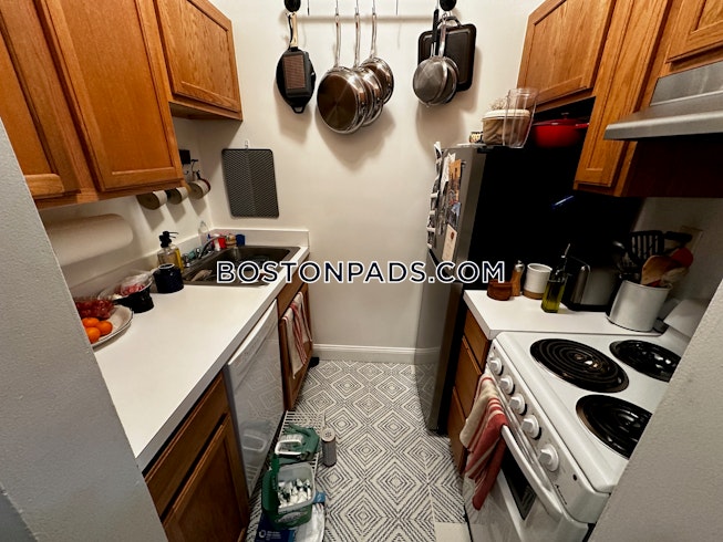 Boston - $3,000+ /mo