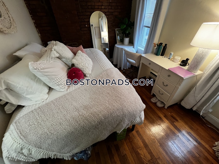 BOSTON - MISSION HILL - 2 Beds, 1 Bath - Image 6