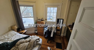 Boston - 6 Beds, 2.5 Baths