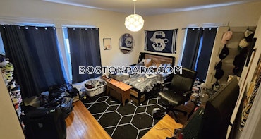 Boston - 6 Beds, 2.5 Baths