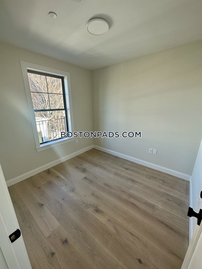 Boston - $5,600+ /month