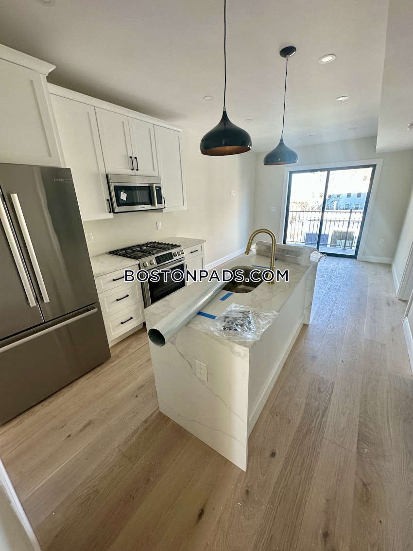 BOSTON - SOUTH BOSTON - ANDREW SQUARE - 4 Beds, 2 Baths - Image 9