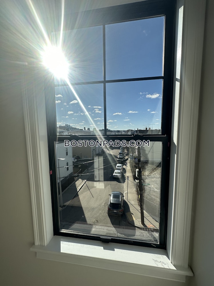 Woodward St., Boston