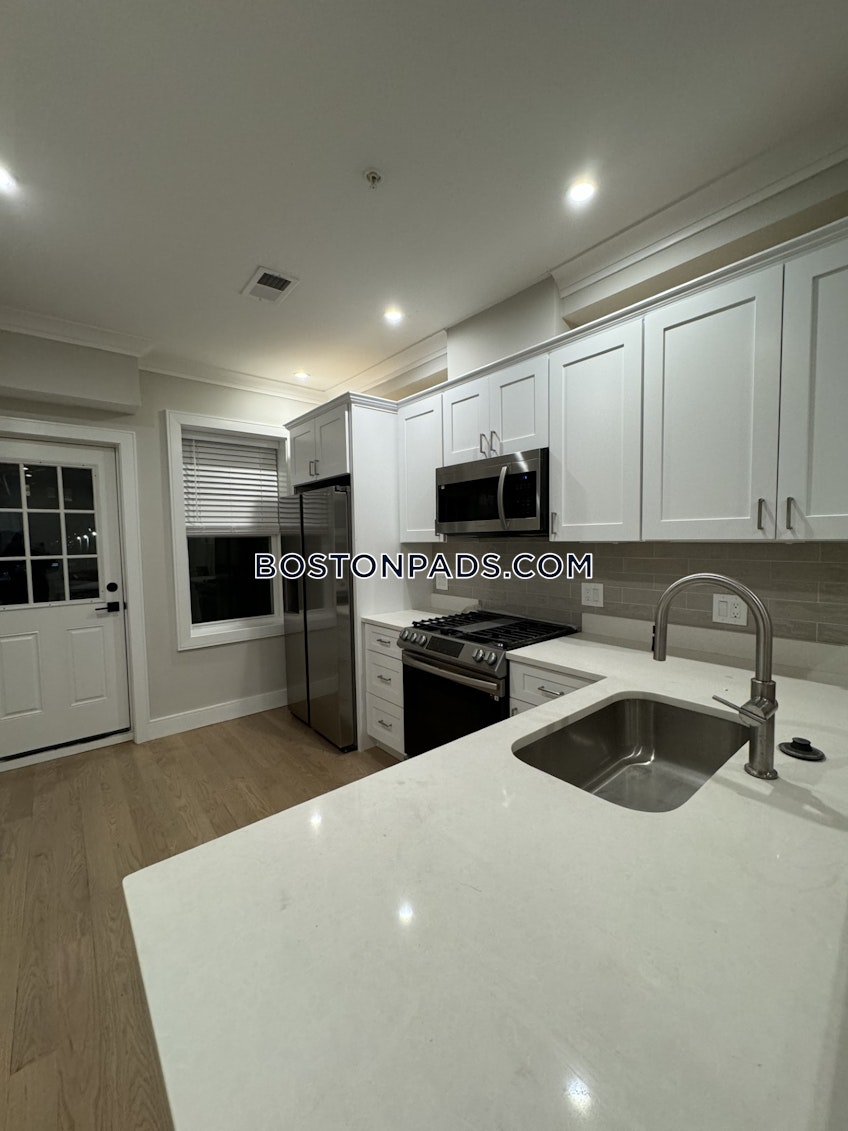 Boston - $5,150+ /month