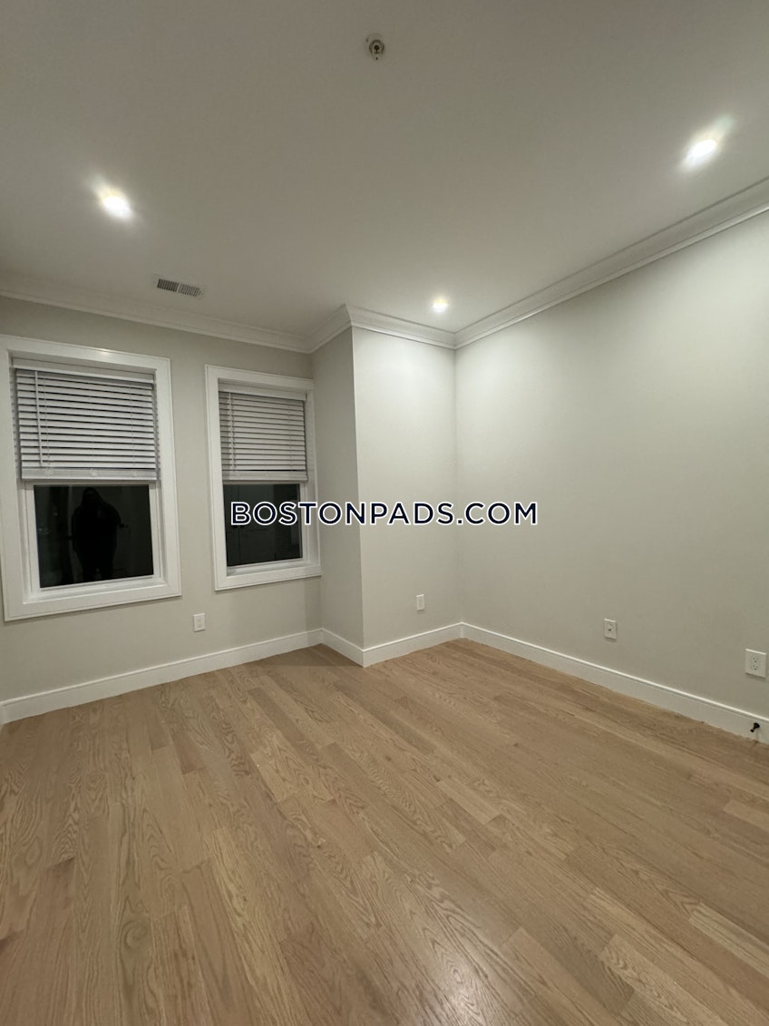 Boston - $5,150+ /month