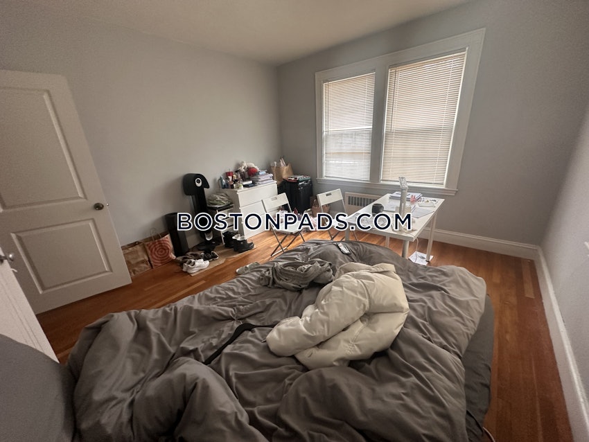 NEWTON - CHESTNUT HILL - 3 Beds, 1 Bath - Image 15