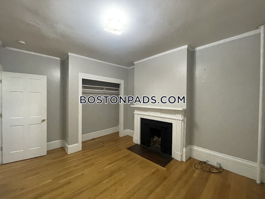 BOSTON - BEACON HILL - 2 Beds, 1 Bath - Image 2