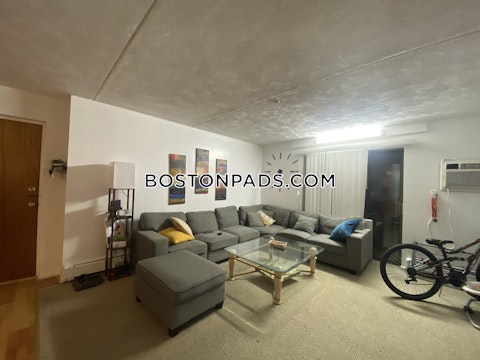 Adams St. Newton photo 10