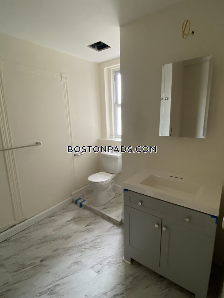 BOSTON - ALLSTON - 4 Beds, 2 Baths - Image 23