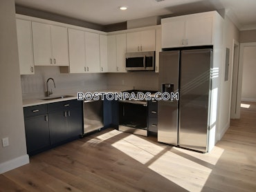 Boston - 2 Beds, 2 Baths