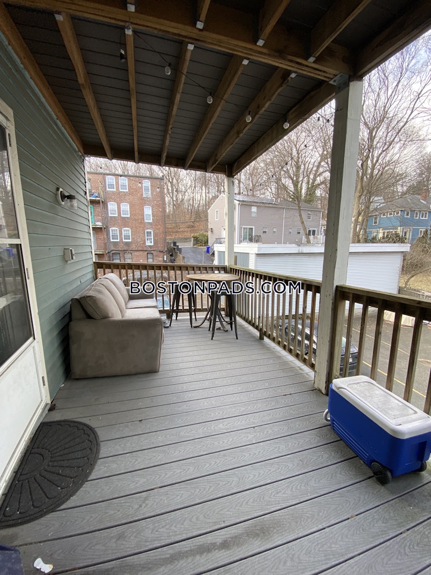 BOSTON - BRIGHTON - OAK SQUARE - 4 Beds, 2 Baths - Image 30