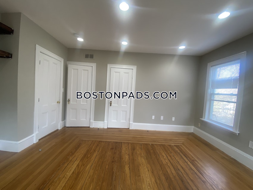 BOSTON - ROXBURY - 7 Beds, 2 Baths - Image 52