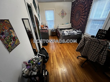 Boston - 3 Beds, 1 Baths