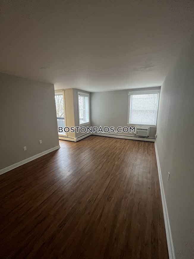 Boston - $3,795+ /mo