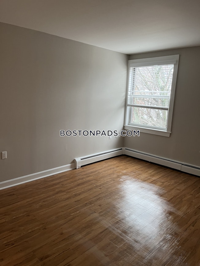 Boston - $3,795+ /mo