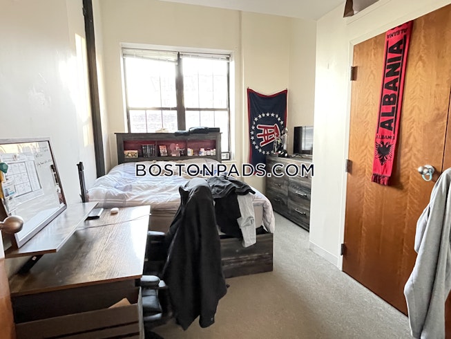 Boston - $1,925+ /mo
