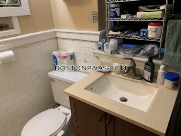 Boston - 0 Beds, 1 Baths