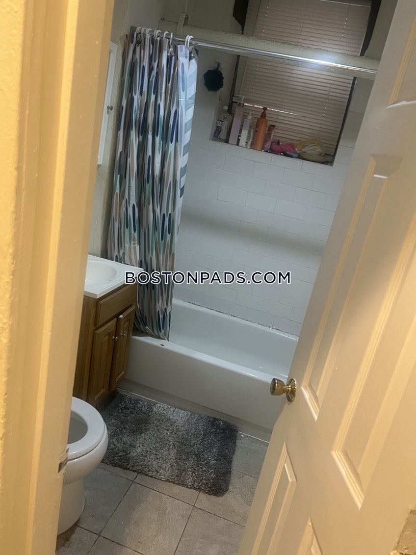 Boston - $2,800+ /month