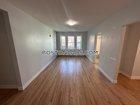 Lafayette St. Salem photo 9