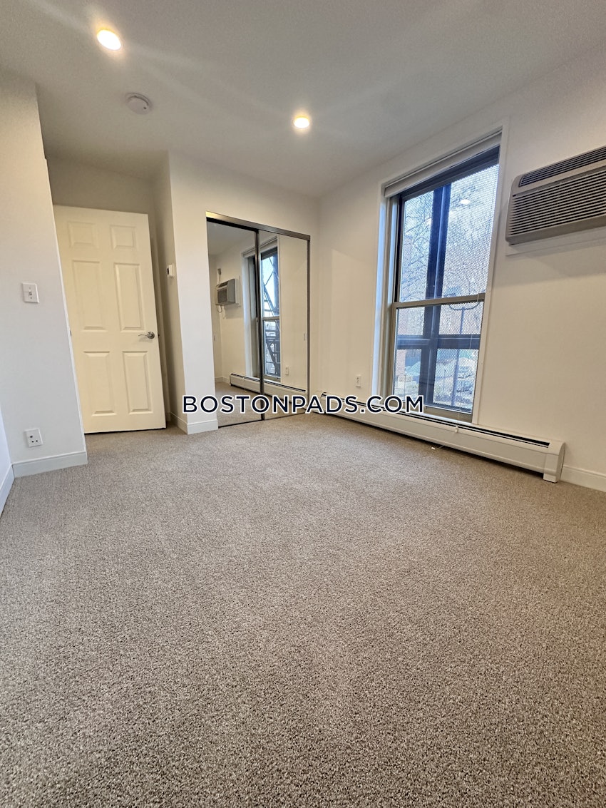 BOSTON - BRIGHTON- WASHINGTON ST./ ALLSTON ST. - 3 Beds, 1 Bath - Image 4