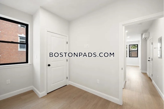 Boston - $3,900+ /mo