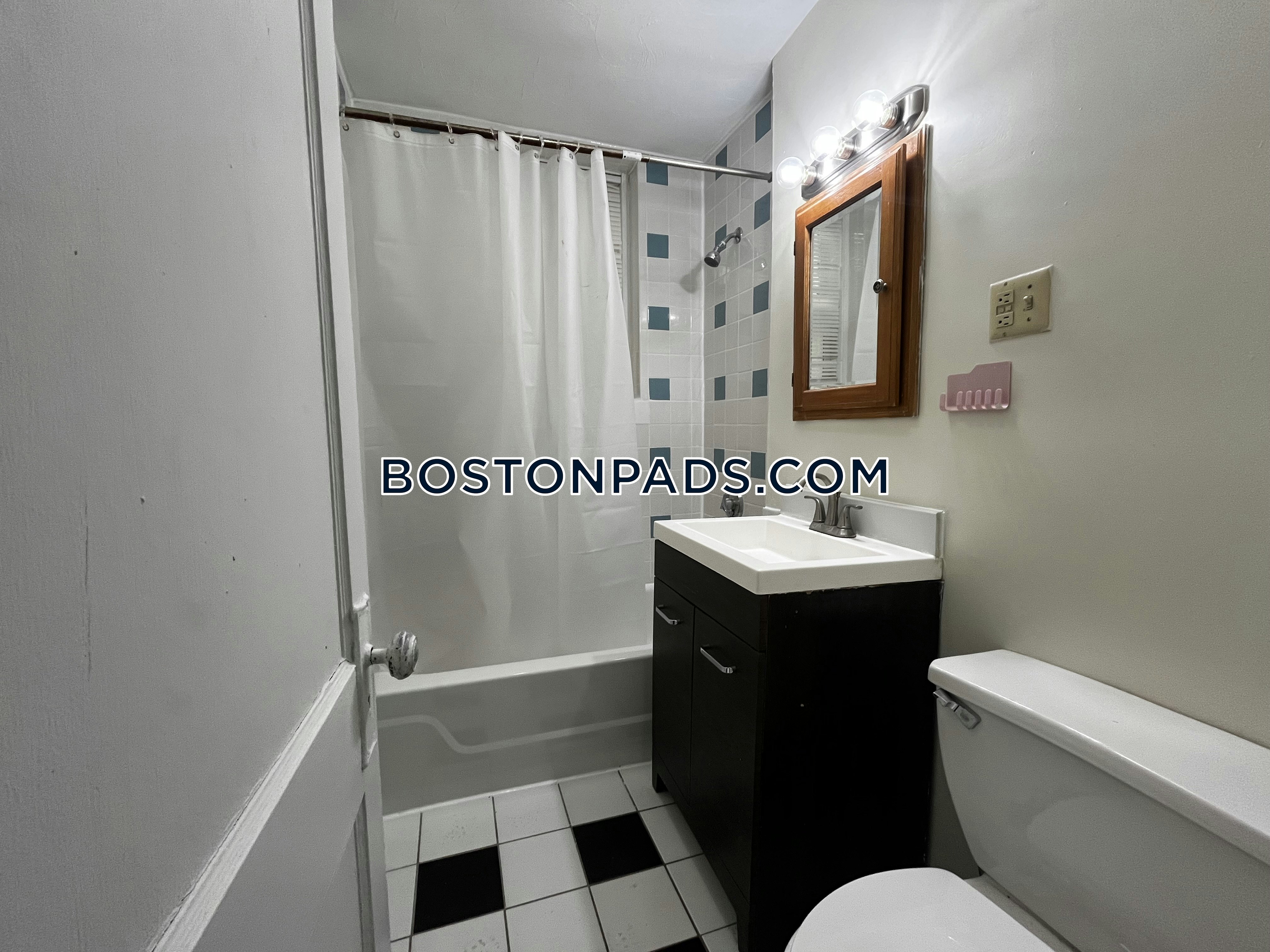 Boston - 1 Beds, 1 Baths