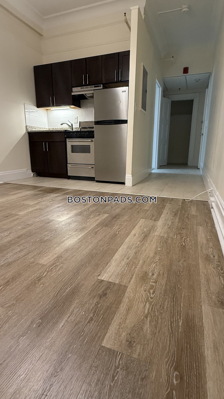 Boylston St., Boston