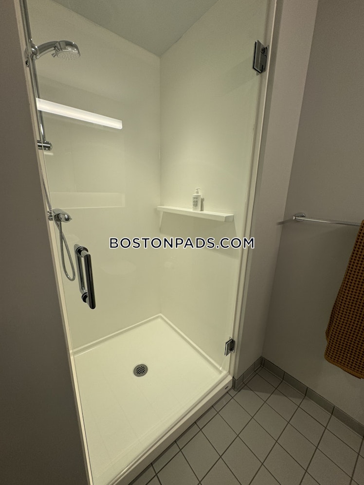 Boylston St., Boston