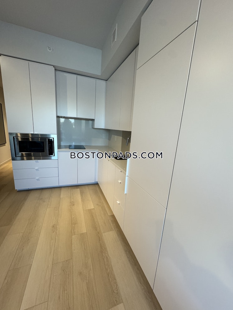 Boylston St., Boston