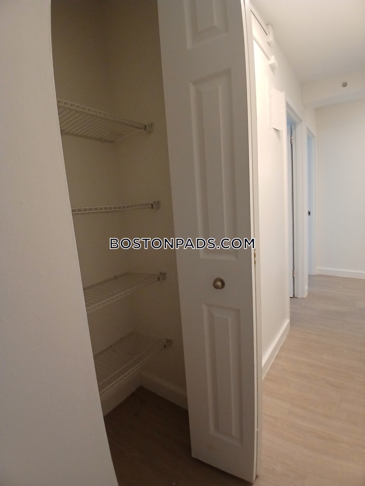 Sant Alphonsus St., Boston